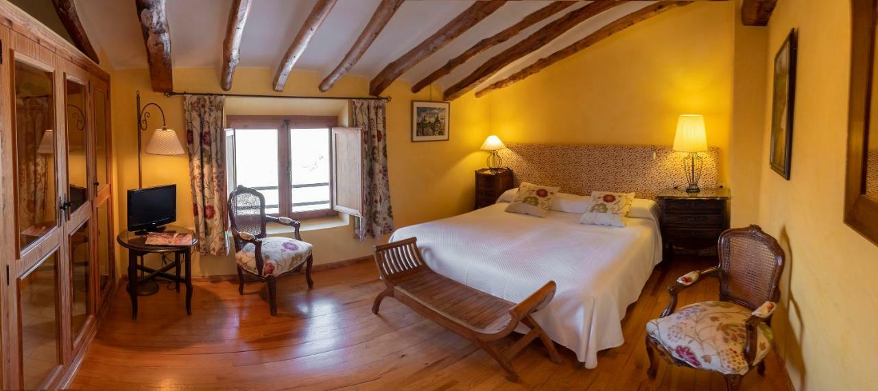 Hotel Rural Mas Fontanelles Biar Exterior photo